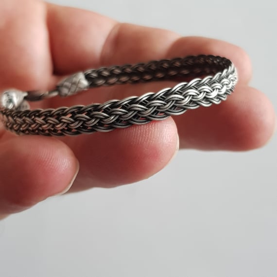 Hand Made Chain Bracelet – Liven Company