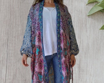 Túnica larga de kimono. Quimono bohemio. Chaqueta tipo kimono de retazos.