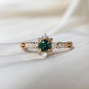 Round Emerald Engagement Ring Gold Dainty May Birthstone Rings Art Deco Sterling Silver CZ Halo Promise Wedding Anniversary Jewelry