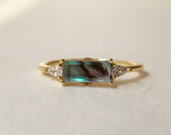 Abalone Shell Ring, Gold Baguette Ring, Vintage Unique Three Stone Band Rings, Minimalist Crystal Ring, Anniversary Gift