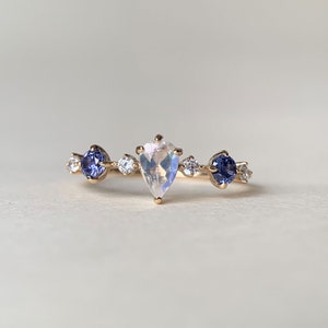 Nature Moonstone Engagement Ring Gold Tanzanite CZ Promise Wedding Rings Unique Pear Cut June Birthstone Ring Dainty Bridal Anniversary Gift