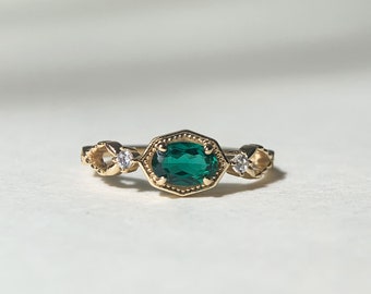 Vintage Gold Emerald Engagement Ring Dainty Oval May Birthstone Rings Green Gemstone Unique Promise Wedding Anniversary Jewelry