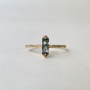 Moss Agate Engagement Ring Vintage Gold Baguette Solitaire Band Rings Unique Promise Anniversary Wedding Jewelry gift for Women
