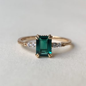 Vintage Emerald Engagement Ring 10k 14k 18k Solid Gold Dainty May Birthstone Green Gemstone Unique Promise Wedding Statement Jewelry