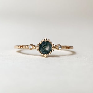 Moss Agate Engagement Ring Gold Art Deco Unique Round Green Gemstone Promise Rings Dainty Anniversary Jewelry gift for Women