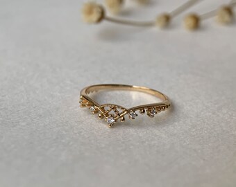 V Shaped Wedding Band, Dainty Gold Stacking Ring, Chevron Ring, CZ Curved Ring, Stackable Rings, Gold Minimalist Ring