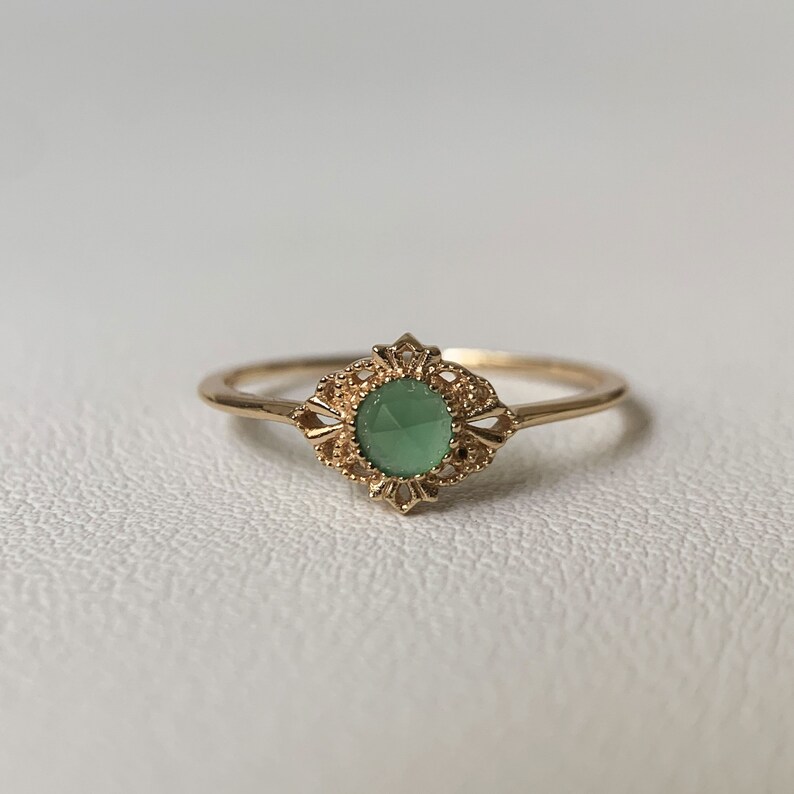 Dainty Chrysoprase Engagement Ring Vintage Filigree Gold Vermeil Unique Solitaire Rings Floral Wedding Ring Anniversary Gift for her 