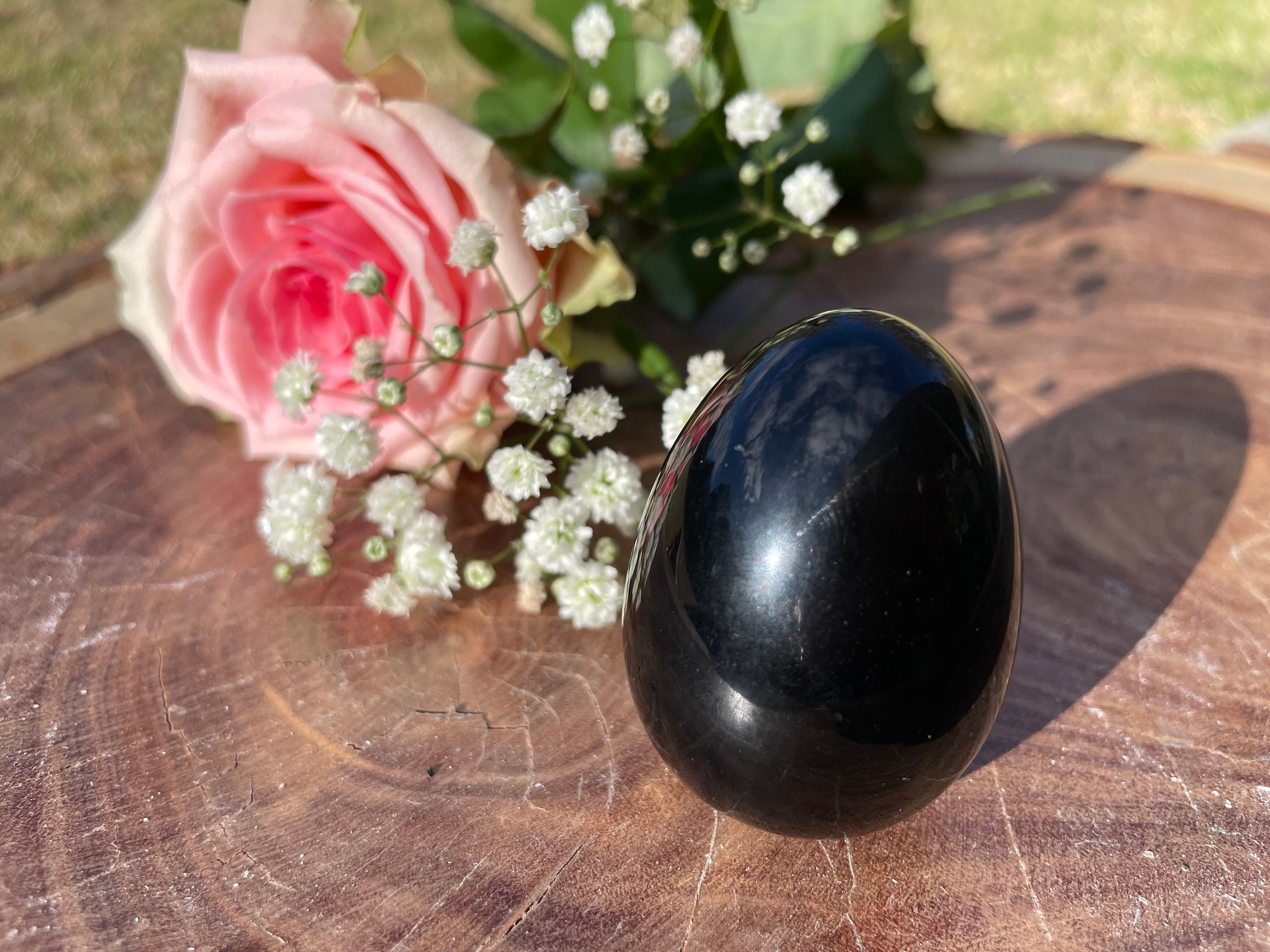 Obsidian egg