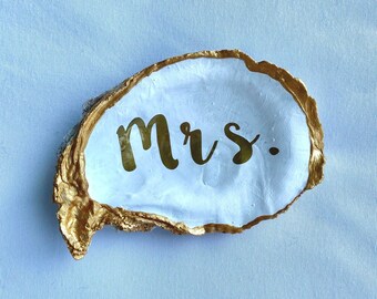 Mrs. Oyster Ring Dish