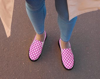 Women’s slip-on canvas pink shoes