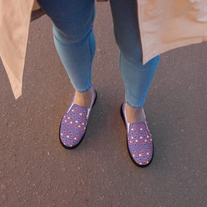 Women’s slip-on canvas shoes