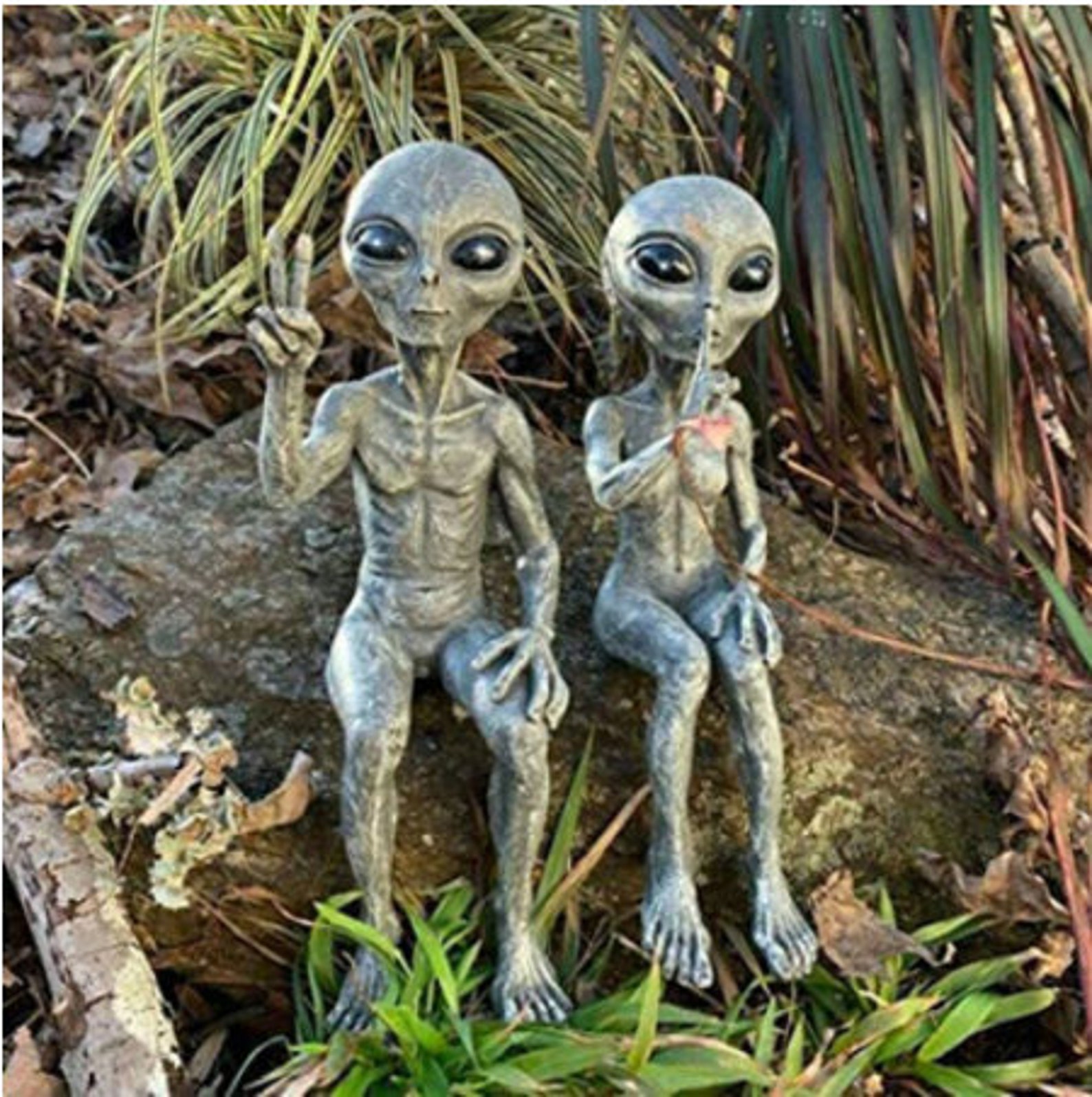 Outer Space Alien Statue Martians Garden Figurine Set Garden Etsy