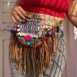 Riñonera/bandolera hecha a mano con bordado a mano estilo bohemio banjara