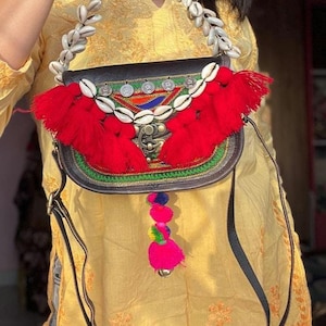 Bolso hecho a mano con espejo estilo boho banjara bordado a mano