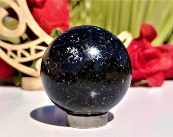 Esfera Nuummite rara - NUUK - Origen de Groenlandia- 43 Agotado- Regalo/Decoración/Colección