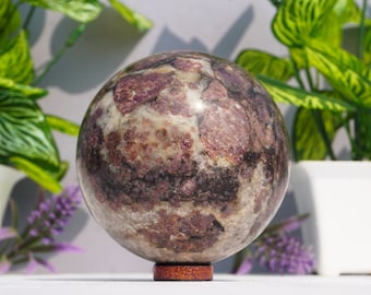 Esfera grande de piedra de corindón rubí / Bola de cristal metafísica Feng Shui (90 mm)