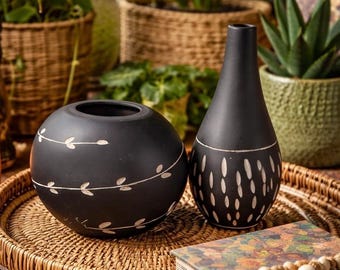 Vintage Hand-Carved Black Wood Vase Set – Boho Jungalow Decor – Global Tribal Style Bud Vases – Carved Wooden Vases – Eclectic Shelf Decor