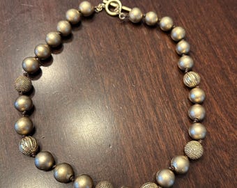 Ellen Tracy Gold metal ball necklace with toggle clasp 18”