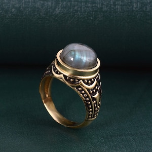 Natural labradorite ring, Handmade jewelry, Brass statement boho ring, Gemstone ring, Ring, Labradorite Ring, Big stone Ring, Gift for her
