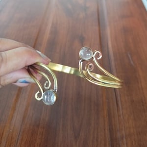 Minimalist Rose Quartz Arm Cuff, Gold Arm Band, Gold Upper Arm Cuff Bracelet, Swirl Arm Band, Arm Cuff Gold, Gifts for Her, Gift
