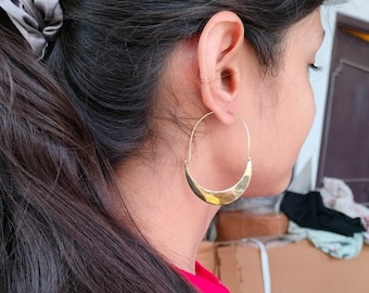Gold Half Moon Hoop Earrings, Modern Statement Earrings, Gold Half Circle Earring, Boho Semicircle, Geometric Earrings, Minimalist Earrings
