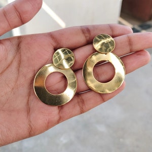 Round Dangle Earrings, Disc Earrings, Circle Earrings, Large Disc Earrings, Brass Earrings, Gifts For Her, Gold Earrings