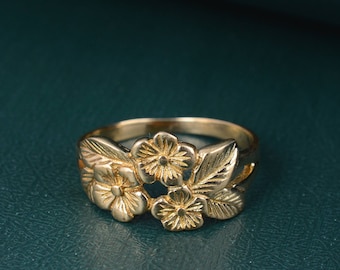 Flower Ring, Floral Ring, Floral Eternity Band, Brass Ring, Gold Floral Ring, Flower Child Ring, Flower Power, Cottagecore Ring, Gift