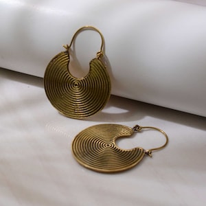 Spiral Brass Earrings, brass spiral earrings, gold spiral earrings, tribal earrings, bohemian jewelry, hippie earrings, swirl hoop earrings