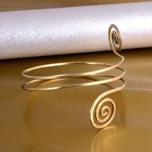 Minimalist Spiral Arm Cuff, Gold Arm Band, Spiral Upper Arm Band, Adjustable Arm Bracelet, Minimalist Gold Arm Cuff, Arm Jewelry For Women image 10
