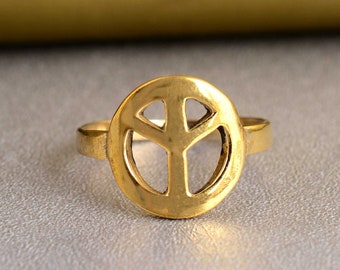 Gold Peace Ring, Minimalist Gold Ring, Peace Sign Dainty Ring, Peace Sign Ring, Peace Ring, Gift for Women