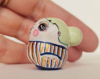 ミニチュアピエロ 赤 青 ピンク 粘土 ポリマー 小さなフィギュア