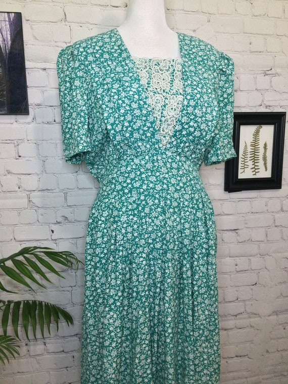 Vintage 80's Dress Size 10 Cottagecore Dress Gree… - image 1