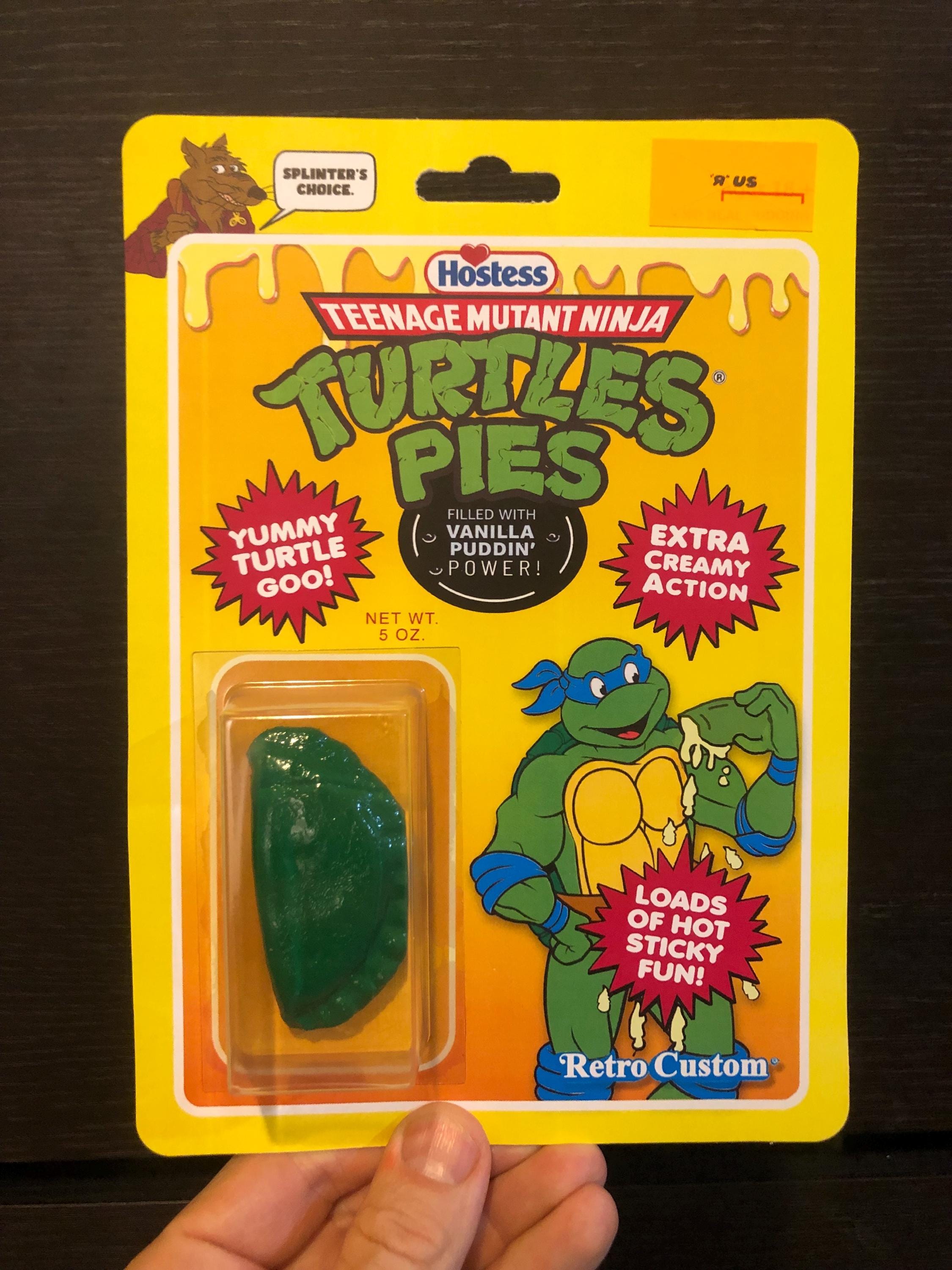 Turtle Pie Replica On Card Tmnt Leonardo Collectible Rare Item Ninja Turtles, image size:2250x3000