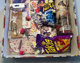 Paperback Blind Date with a Book Surprise Box