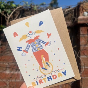 Cartão de feliz aniversário palhaço
