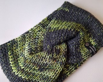 19-22" Gray/Green Knit Headband
