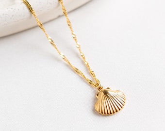 Necklace with pendant, gold chain, gold shell chain, silver shell chain, chain with shell pendant, MadeByResa