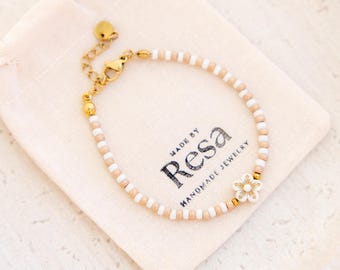 Kralenarmband met bloem van Miyuki-kralen en roestvrijstalen sluiting, delicate boho-armband
