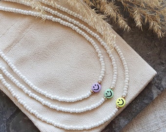 Smiley ketting, parelketting, parelketting smiley, ketting met parels, cadeau dochter, vriendin, MadeByResa