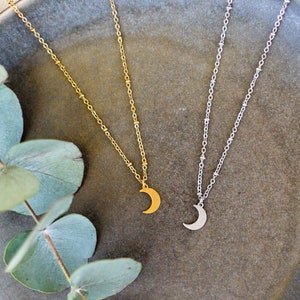 Moon Necklace Gold, Moon Necklace, Filigree Gold Chain