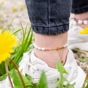 Fußkettchen mit Süßwasserperlen und Natursteinen, Fußkettchen Gold, Silber, Fußkette Boho, MadeByResa Bild 10