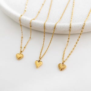 Filigrane Goldkette mit Herz-Anhänger aus 18K vergoldetem Edelstahl, Herzkette Gold, Muttertags Geschenk Herzkette, MadeByResa