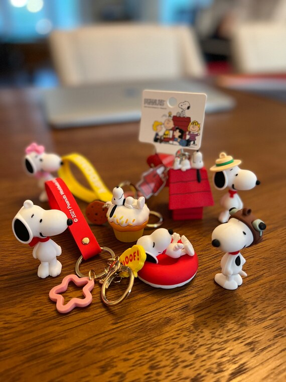 Peanuts/ Snoopy Keychain Etsy
