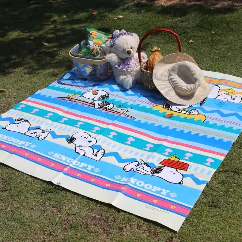 Snoopy best sale beach blanket