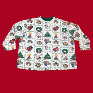 Vintage 90s Christmas Sweatshirt Crewneck Adult Size Santa Christmas Tree Wreath Candy Cane Presents Ornaments Pattern