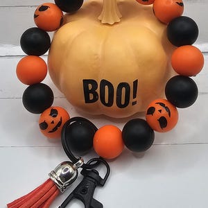 Pumpkin Halloween Silicone Beaded Bracelet with Keychain-Purse Charm-Silicone Wristlet Keychain-Beaded Keychain-Silicone Keychain