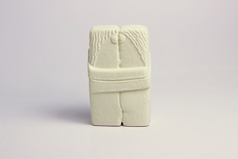 Le Baiser Réplique de sculpture Brancusi Statue imprimée en 3D Ivory