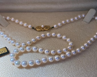 Stunning Mikimoto Akoya Pearl Necklace