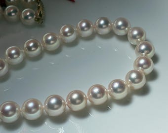 Authentic Japanese Akoya Pearl Necklace Strong Pink