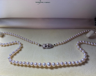 Stunning Mikimoto Akoya Graduated Pearl Necklace